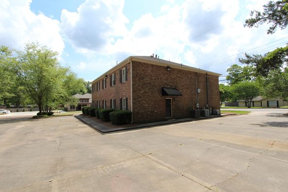 Office Space For Sale/Lease: 101 Madison Plz, Hattiesburg, MS 39402